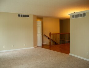 2142 Oxford Dr in Salina, KS - Building Photo - Building Photo