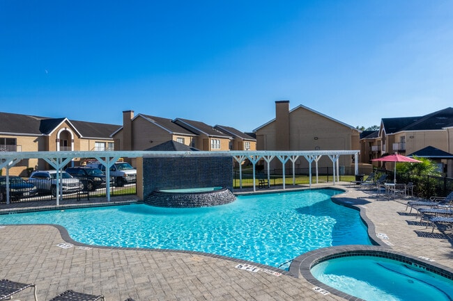 Nottingham Residences in Houston, TX - Foto de edificio - Building Photo