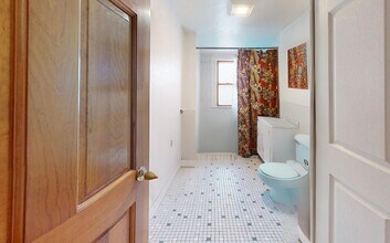 16 Templeton Pkwy in Watertown, MA - Building Photo - Building Photo