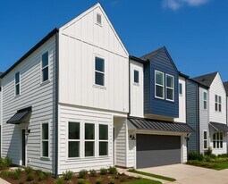 8917 Laverne Shumard Ln in Houston, TX - Building Photo