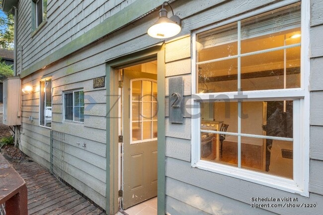 17363 Park Ave in Guerneville, CA - Building Photo - Building Photo
