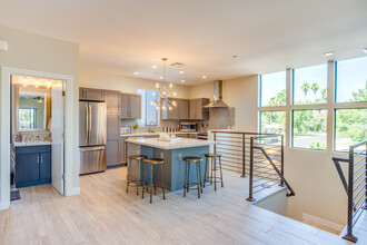 Roosevelt Luxury Townhomes in Tempe, AZ - Foto de edificio - Interior Photo