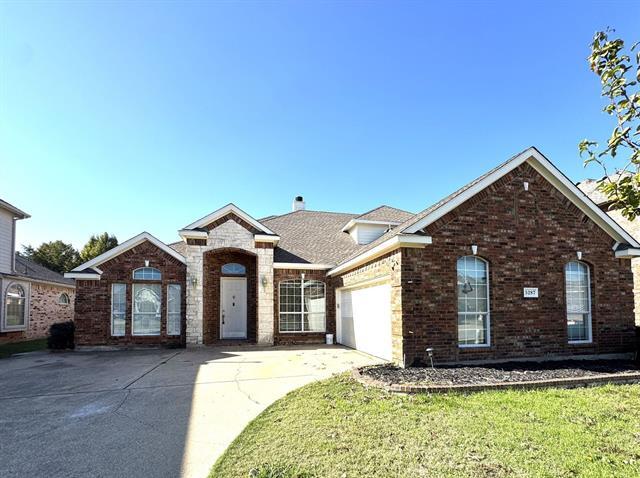 5287 W Cove Way in Grand Prairie, TX - Building Photo - Building Photo