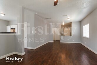 419 Laurel Sage Dr in Houston, TX - Foto de edificio - Building Photo