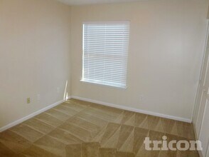 8376 Chason Rd W in Jacksonville, FL - Foto de edificio - Building Photo