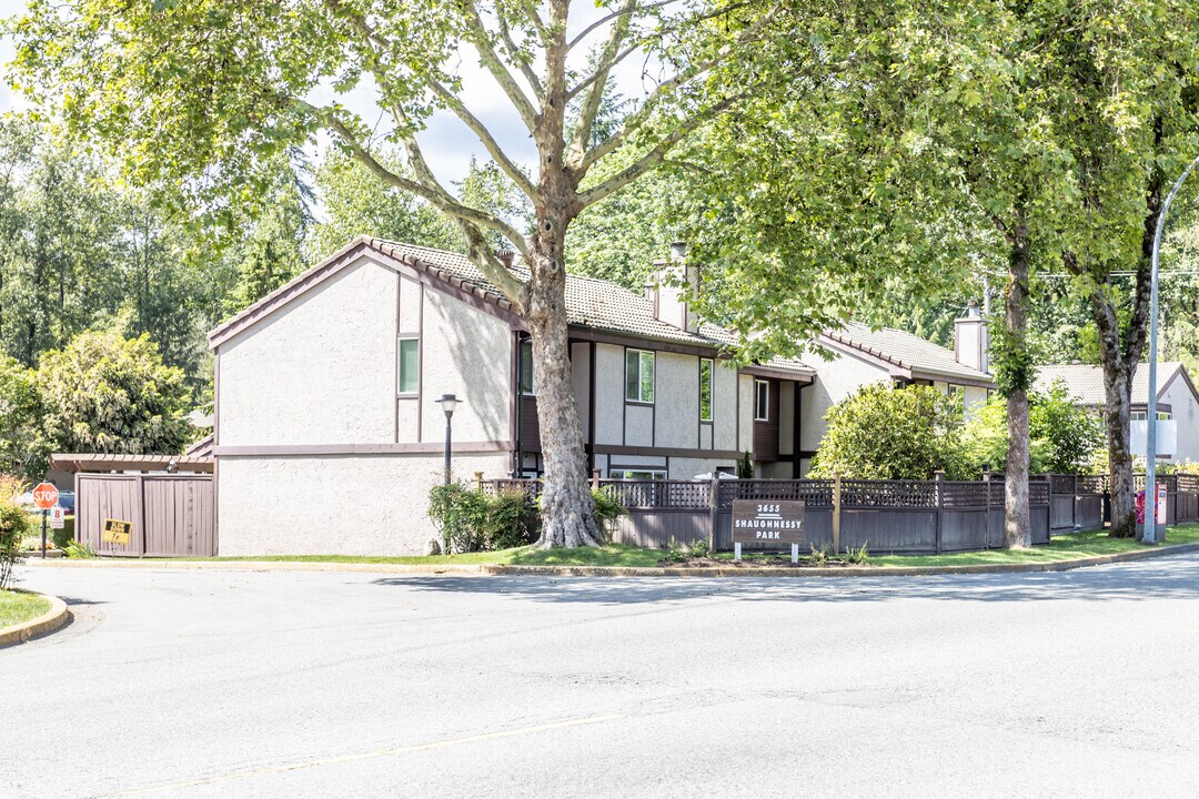 Shaughnessy Park in Port Coquitlam, BC - Building Photo
