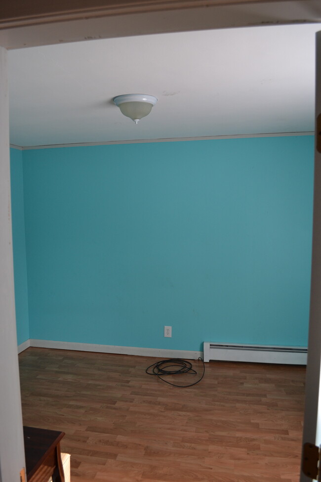 552 Main St, Unit 553B in Old Town, ME - Foto de edificio - Building Photo