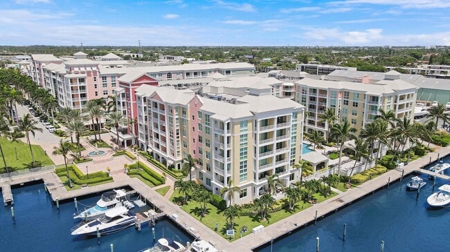 806 E Windward Way, Unit 508 in Lantana, FL - Building Photo - Building Photo