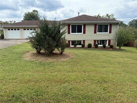 1106 Lincoln Dr in Marietta, GA - Building Photo