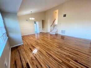 15-28-28 Parsons Blvd in Queens, NY - Building Photo - Building Photo