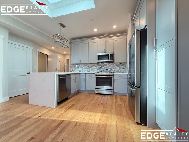property at 21 Wallingford Rd