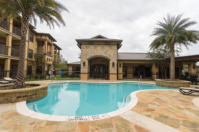 The Fountains At Bonita Creek in Pleasanton, TX - Building Photo - Building Photo