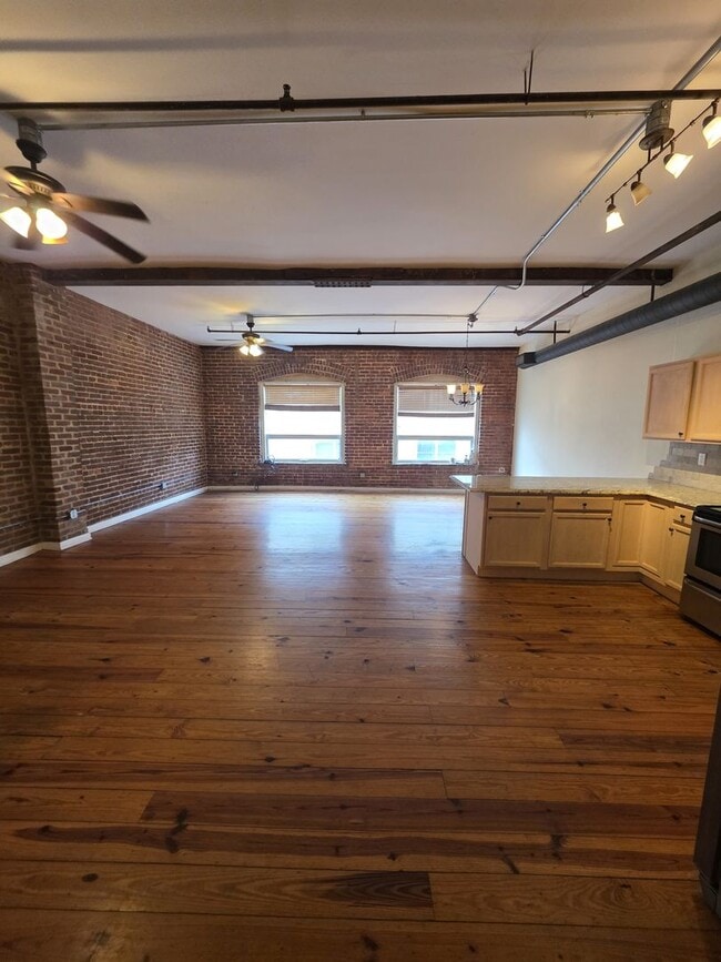 property at 150 Walker St SW