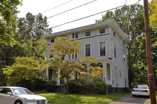 32 Fithian Ave Apartments