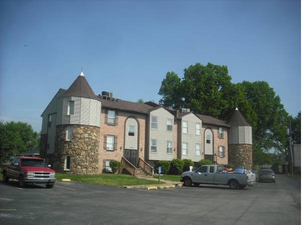 204 N Marshall Ave in Clarksville, IN - Foto de edificio