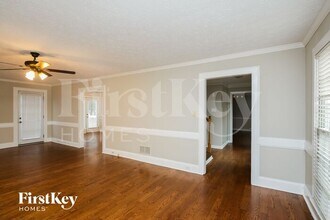 1039 Lakeview Rd in Grayson, GA - Building Photo - Building Photo