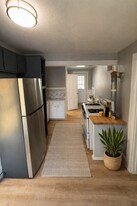 24 Dyson St, Unit 3f in Manchester, NH - Building Photo