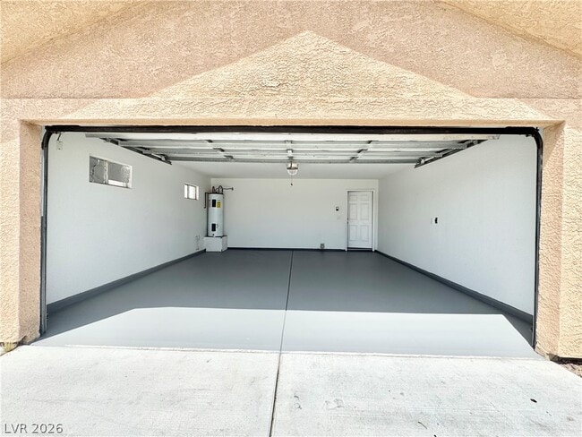 1360 Bourbon St in Pahrump, NV - Building Photo - Building Photo