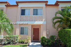 657 NW 208th Dr in Pembroke Pines, FL - Building Photo
