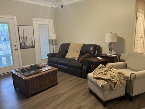 602 SE Riverside Dr-Unit -C in Evansville, IN - Building Photo - Building Photo