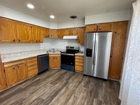 609 N 29th St in Bismarck, ND - Building Photo