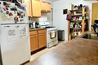 220 Summer St, Unit 2 in Somerville, MA - Building Photo - Building Photo