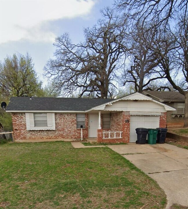 545 Greenvale Rd in Oklahoma City, OK - Building Photo