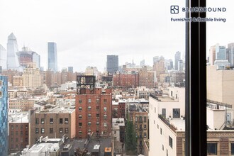 250 W 19th St in New York, NY - Building Photo - Building Photo