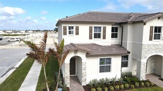 2617 SE 28th Dr in Homestead, FL - Building Photo