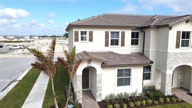property at 2617 SE 28th Dr