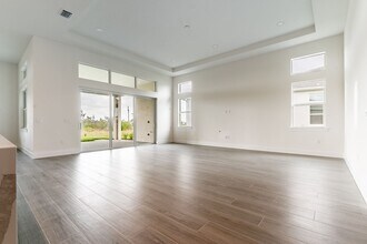 17810 Palmiste Dr in Bradenton, FL - Building Photo - Building Photo