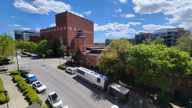 property at 112 W Broad St