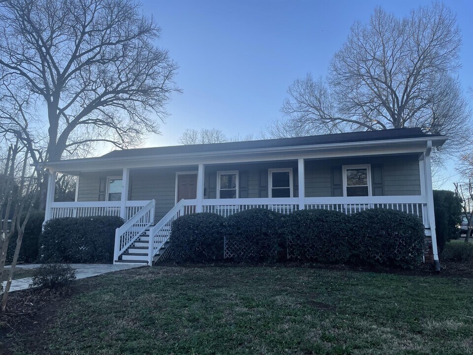 460 Grace St in Greenwood, SC - Building Photo