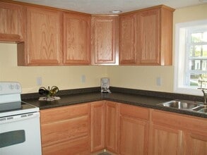 355 New Hampton Rd in Franklin, NH - Building Photo - Building Photo