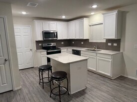 1527 Vega Dr in Heath, TX - Building Photo