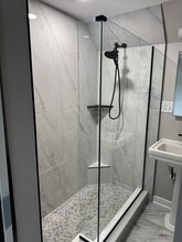 35 Florence Ave, Unit 33 FL1 in Bellevue, PA - Building Photo - Building Photo