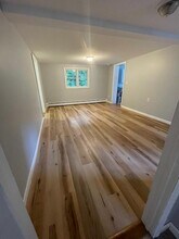 26 Laurel Hill Rd in Centerport, NY - Building Photo - Building Photo