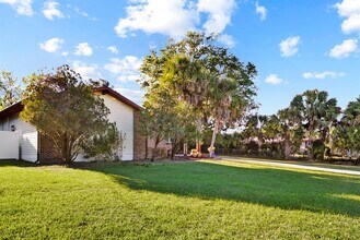 1702 SE 7th Ave in Ocala, FL - Building Photo - Building Photo