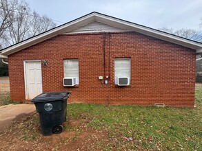 126 Woodland Ave in Shelby, NC - Building Photo - Building Photo