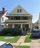 2041 Elbur Ave in Lakewood, OH - Building Photo