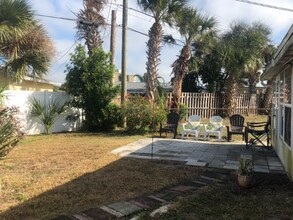 23 Hibiscus Dr in Ormond Beach, FL - Building Photo - Building Photo