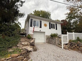 3343 Waterside Dr in Akron, OH - Building Photo