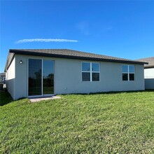 3252 Weitzel Dr in Haines City, FL - Building Photo - Building Photo