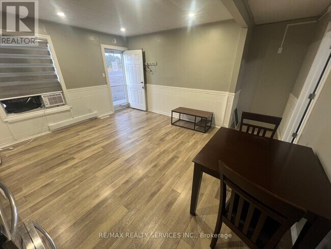 634041 Hurontario St in Mono, ON - Building Photo - Building Photo