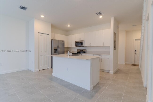 property at 1075 SE 2nd St