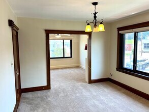 8 Fairfax St in Somerville, MA - Building Photo - Building Photo