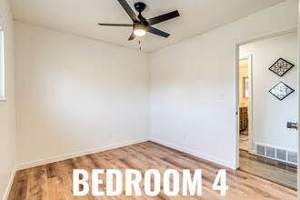 9341 Hoffman Way in Thornton, CO - Foto de edificio - Building Photo