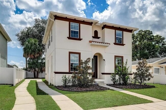 2514 W Douglas St in Tampa, FL - Building Photo - Building Photo