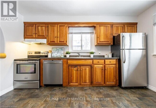 205 Glen Rd in Kitchener, ON - Building Photo - Building Photo