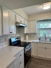 185 S Eagle Creek Dr in Lexington, KY - Building Photo - Building Photo